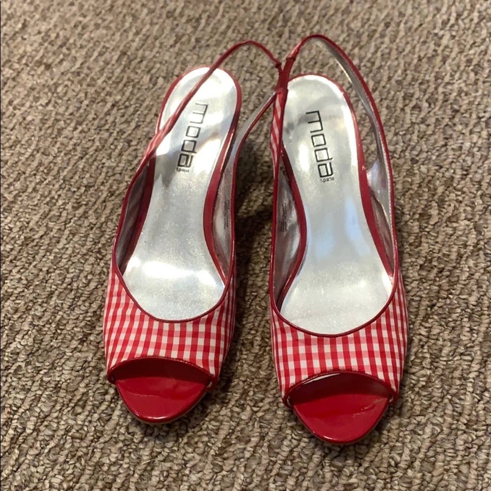Size 9.5 heels